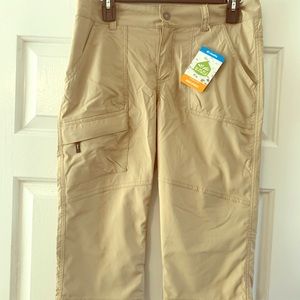NWT Columbia women’s Kestrel Trail Capris Size 6